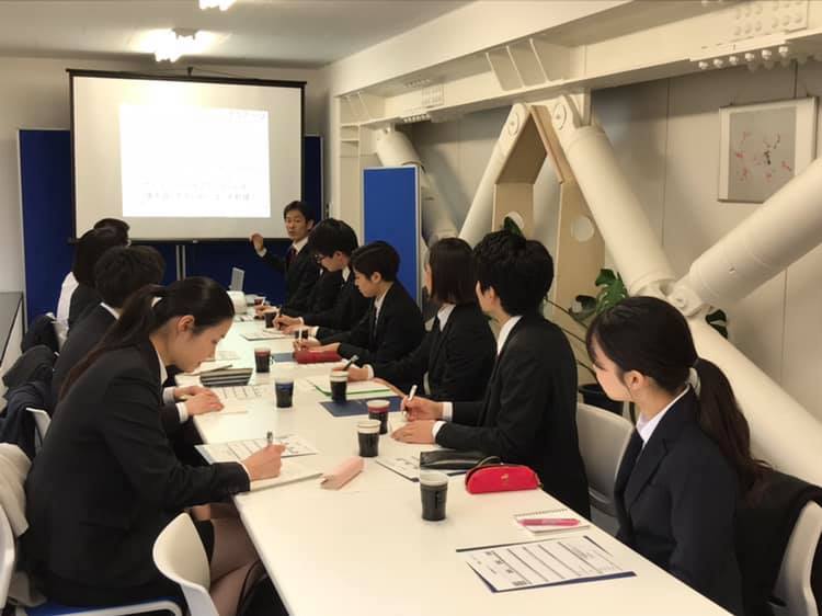 いよいよ新卒の学生さん向け会社説明会が始まりました!