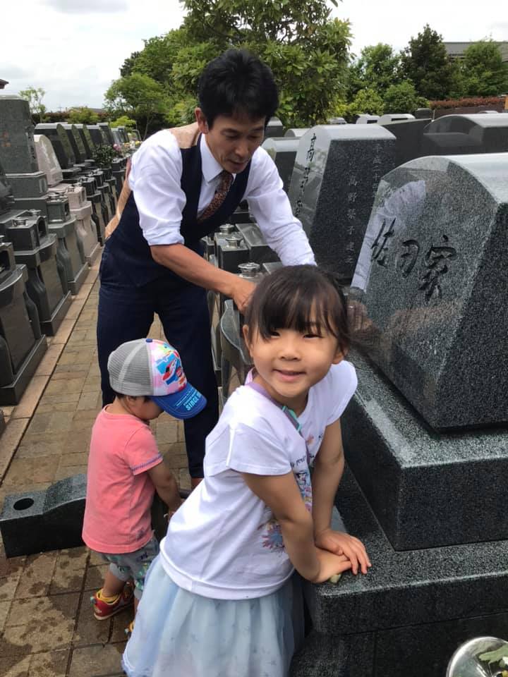 昨日は、ご先祖様と、愛犬みーちゃんのお墓参りに行きました!