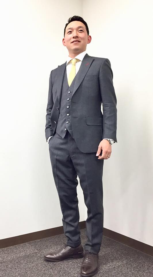横浜Fマリノス所属のJリーガー、吉尾海夏選手が、SADAでお仕立てしたオーダースーツ姿のお写真を下さいました!