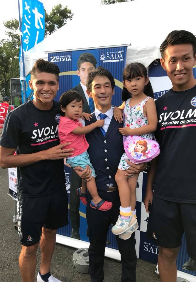 先週末、オープン7周年を迎えた名古屋栄店にて、元日本代表、名古屋グランパスの楢崎正剛選手がサイン&握手会を開催して下さいました!