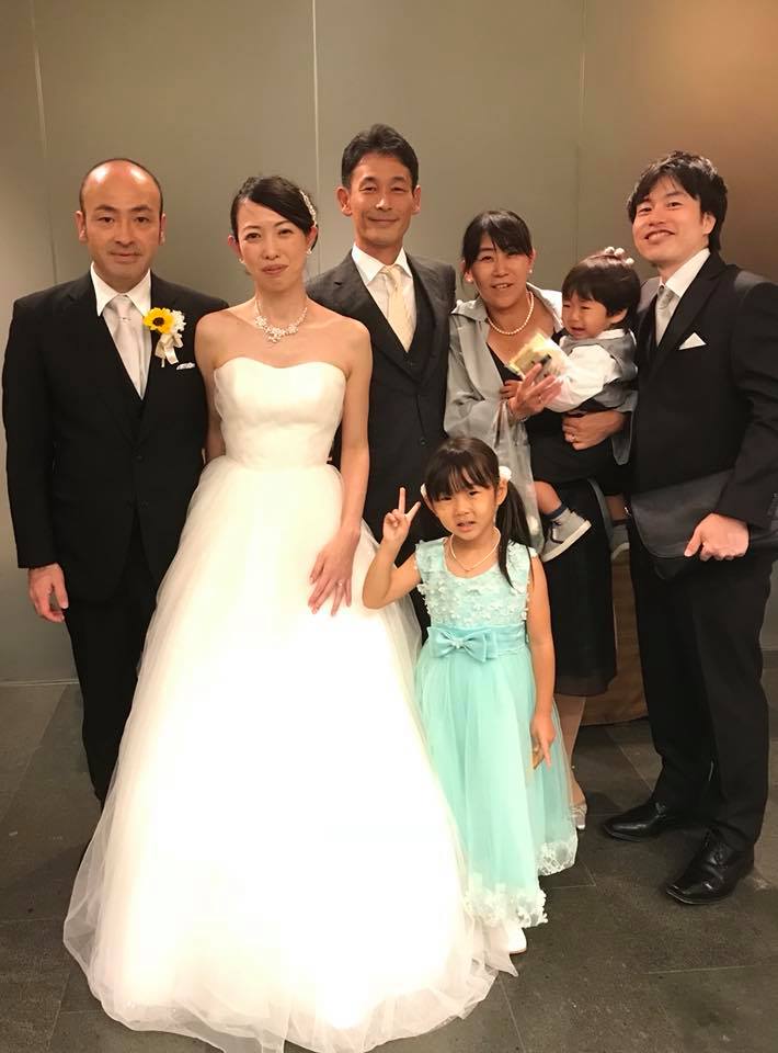 先週末、経営者の友人である根岸社長の結婚披露宴に、家族でお招き頂きました!