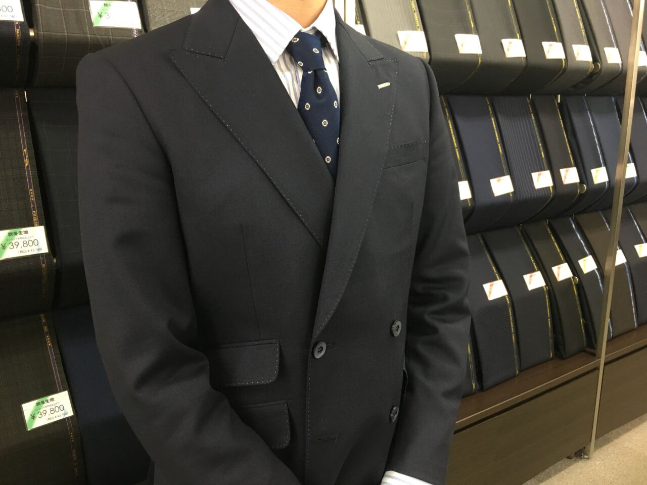 ダブルのスーツ 店舗ブログ オーダースーツsada フルオーダーで19 800円 税込21 780円