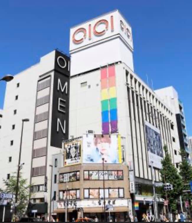 オーダースーツSADA、新宿マルイメン5階に出店!弊社新宿東口店を、オーダースーツSADA新宿マルイメン店として、移転オープンさせて頂きました!