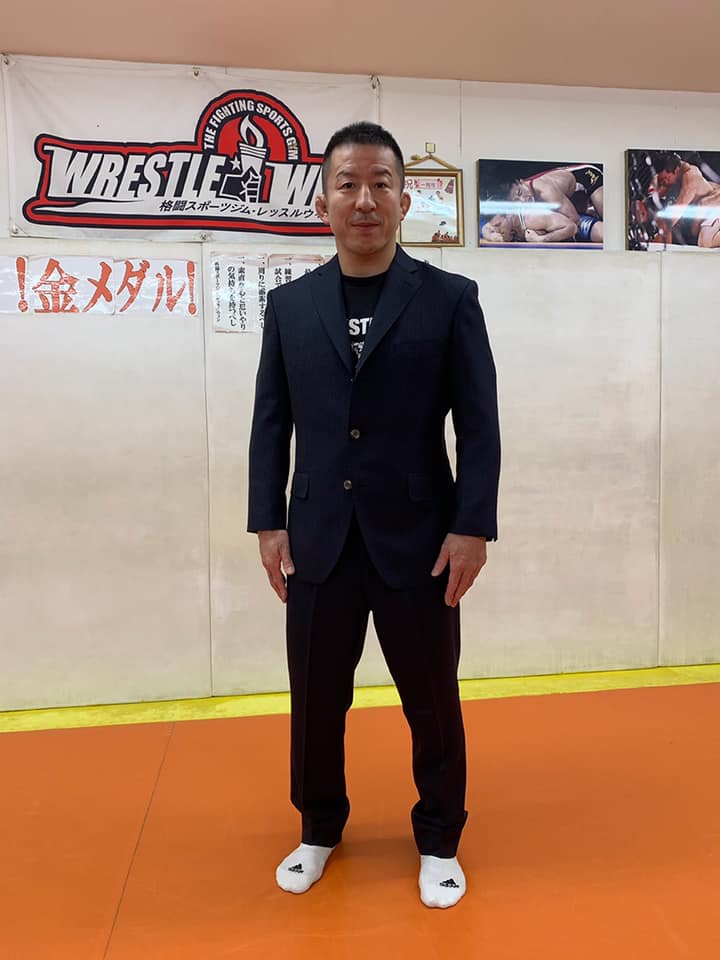 シドニーオリンピックのレスリング銀メダリストで、総合格闘家の永田克彦様に、SADAでお仕立てしたオーダースーツ姿のお写真を頂きました!
