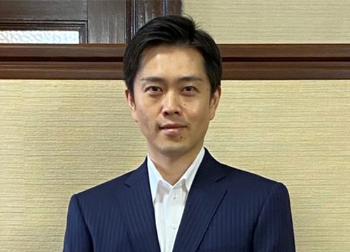 著名人 お仕立実績集 オーダースーツsada フルオーダーで19 800円 税込21 780円 著名人 お仕立実績集 オーダースーツsada フルオーダーで19 800円 税込21 780円