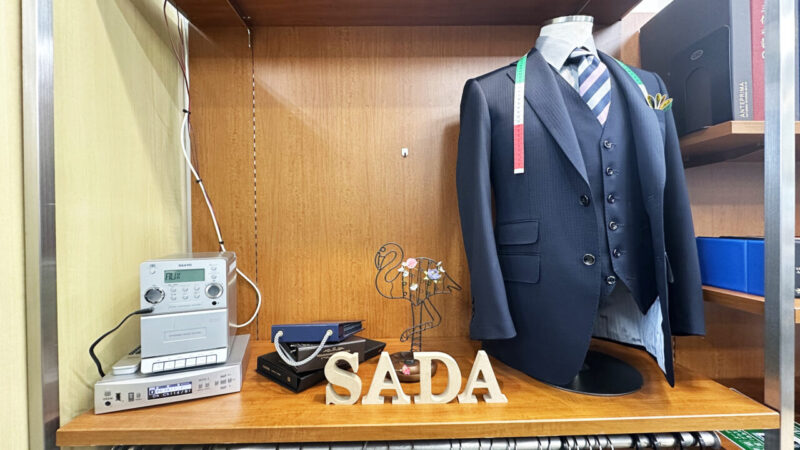 ケーヨーデイツー泉市名坂店内2階。あなただけの1着を。の写真