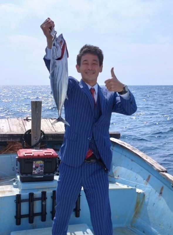 本日も徳之島にてオーダースーツで魚釣り！