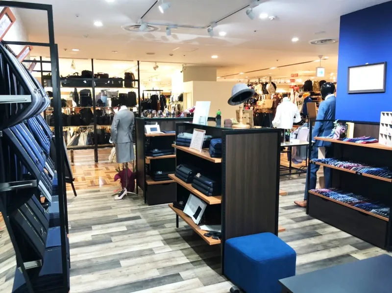 本格フルオーダーなのに、圧倒的な低価格。京王線ユーザーなら、調布パルコでオーダースーツを。の写真
