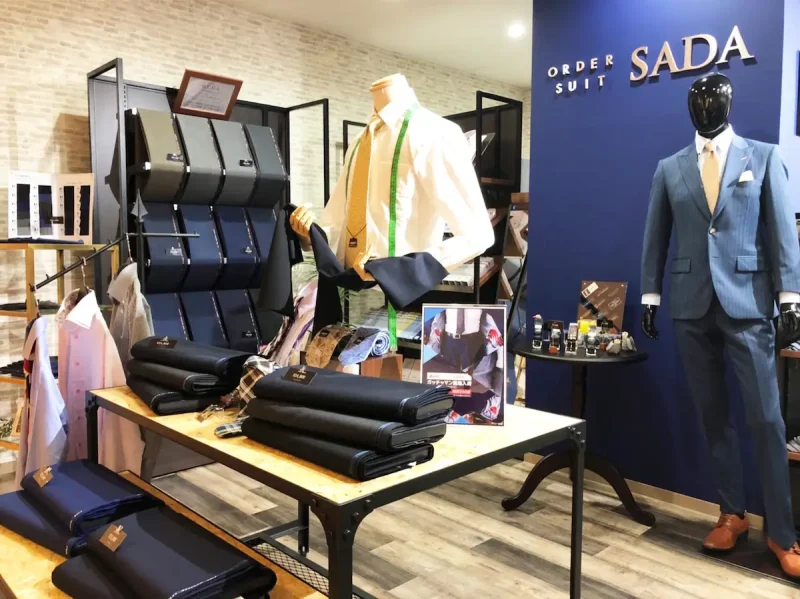 本格フルオーダーなのに、圧倒的な低価格。京王線ユーザーなら、調布パルコでオーダースーツを。の写真