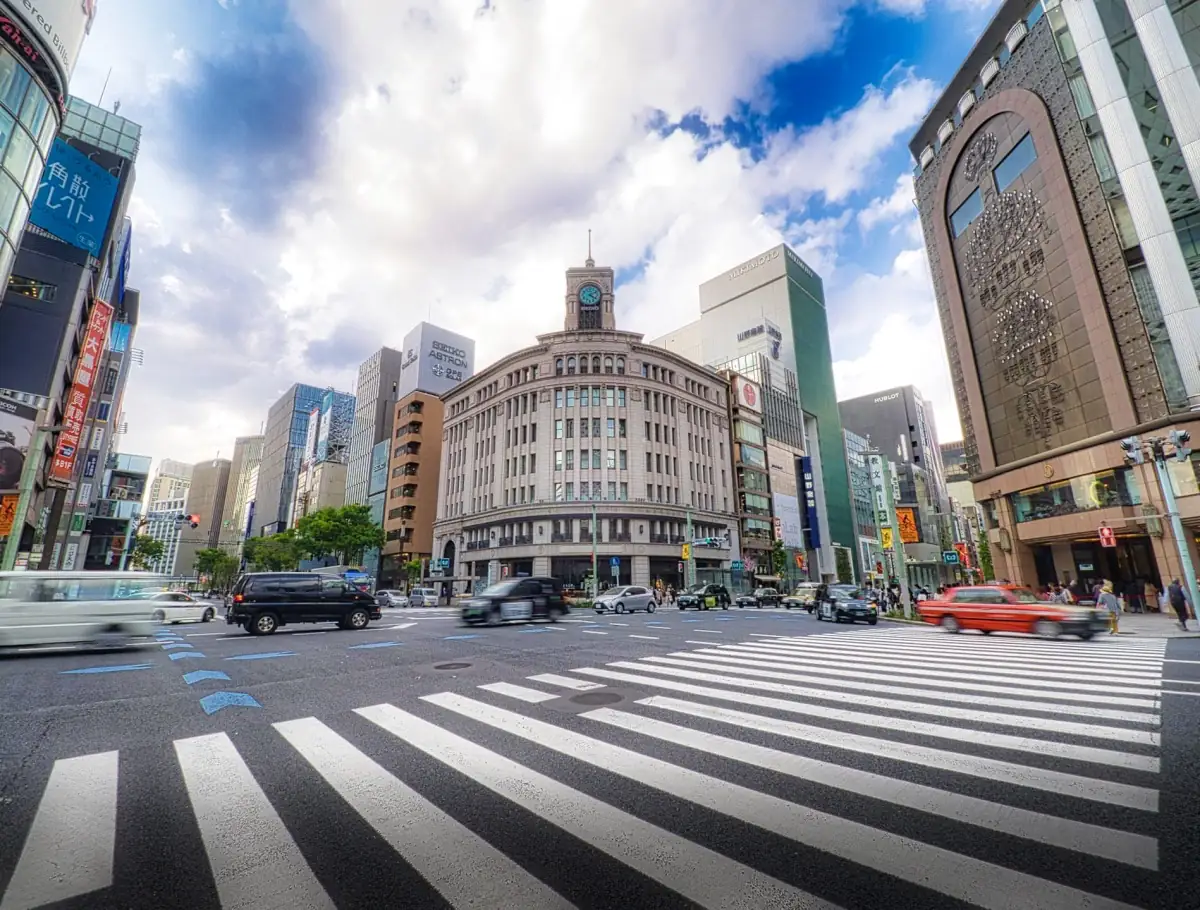 plus銀座店のカバー画像