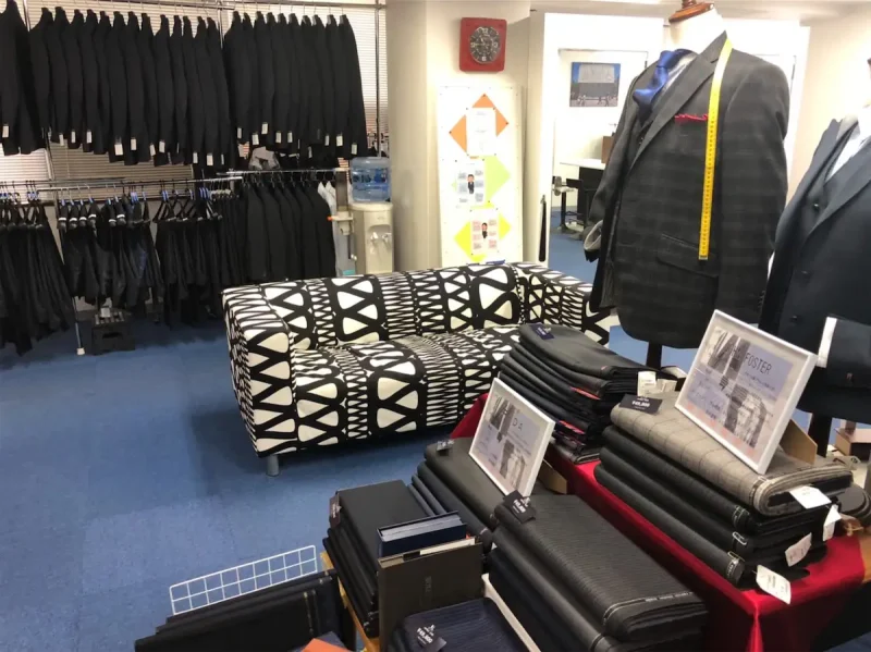 東京都品川区。広く開放的な店内で充実したフルオーダー体験。日々の仕事のパフォーマンスを向上させます。の写真