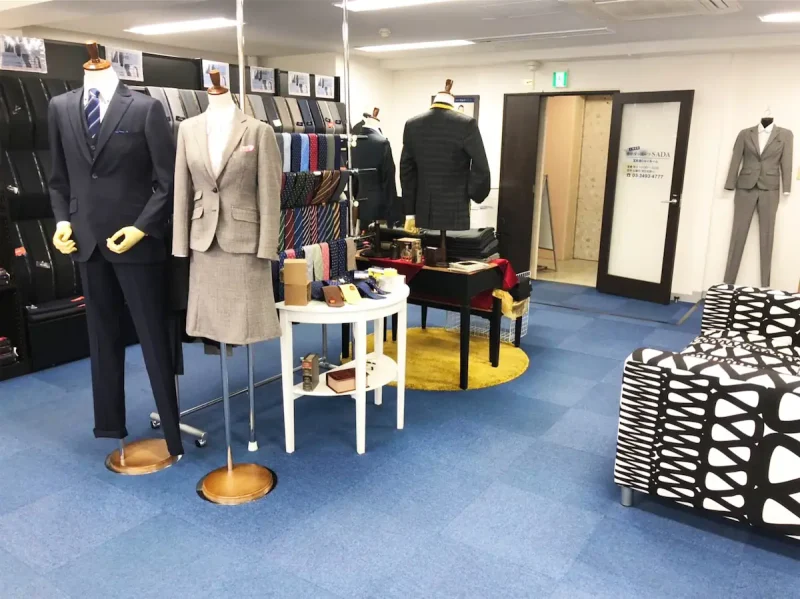 東京都品川区。広く開放的な店内で充実したフルオーダー体験。日々の仕事のパフォーマンスを向上させます。の写真