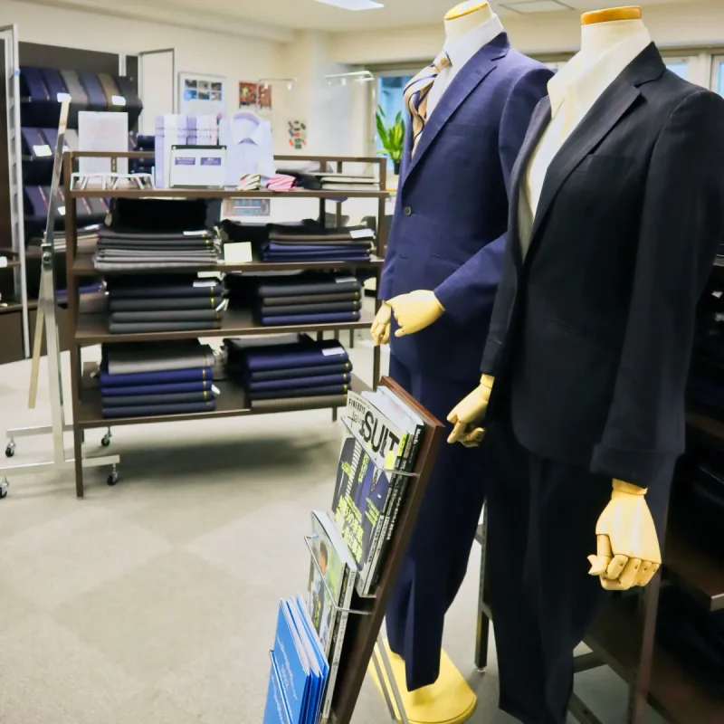 愛知県名古屋市。名古屋駅から徒歩5分。名古屋グランパスを応援するオフィシャル店舗。リピーターも多数。の写真