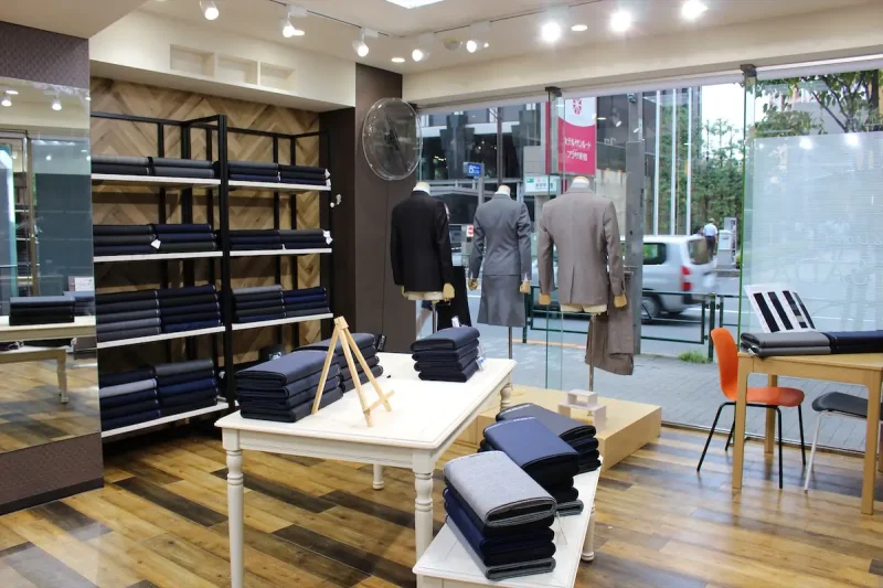 どんな体型にもジャストフィット。初心者の方も、達人も。都心の路面店で充実したフルオーダー体験を。の写真