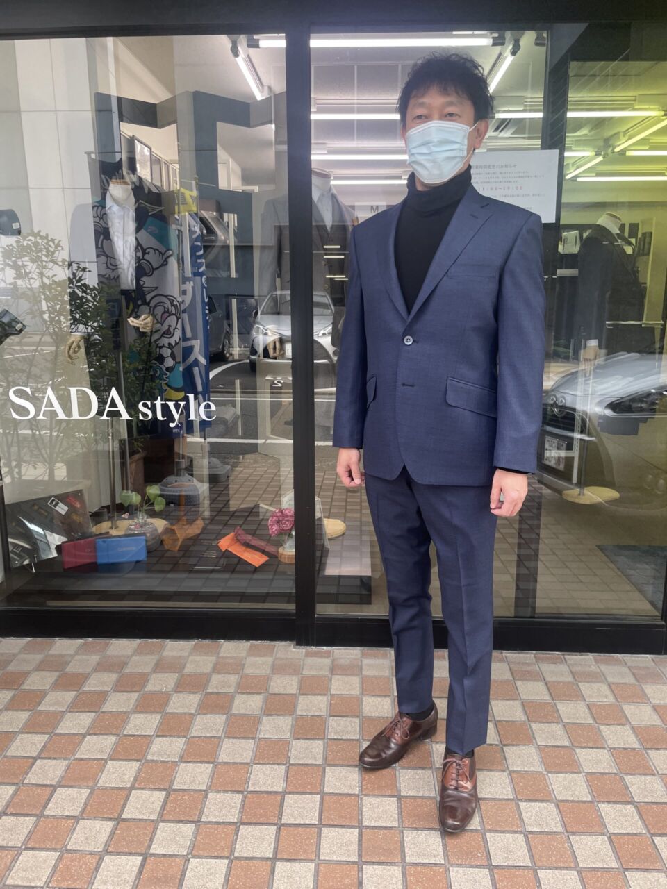 対照的な赤と青の組み合わせが映える仕上がり-福岡呉服町店 対照的な赤と青の組み合わせが映える仕上がり-福岡呉服町店