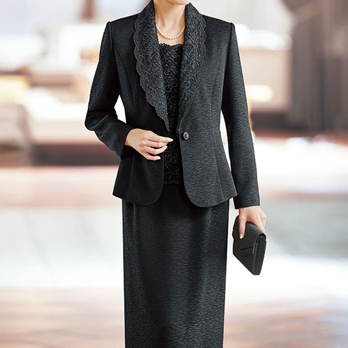 60代女性が「オーダースーツ」を作るなら?!おすすめのデザインやカスタムをご紹介。のアイキャッチ画像