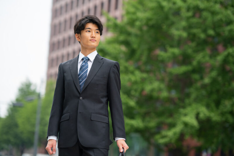 おすすめのゴルフジャケットのコーデを紹介!ゴルフ場のドレスコードにぴったりな服装とはのアイキャッチ画像