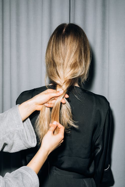 ヘアアレンジ スーツの知識 コラム