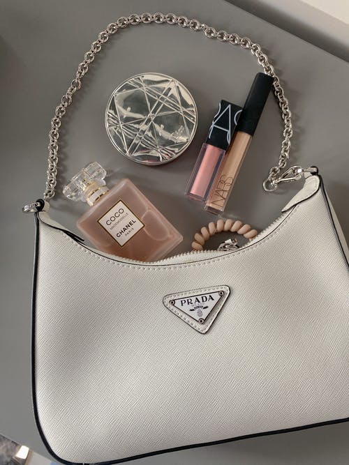 サステナブルで都会的!オールシーズン使えるおすすめバッグブランド「LONGCHAMP(ロンシャン)」のアイキャッチ画像