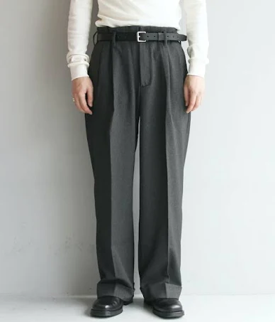 白Tシャツってこんなにかっこいいの!?すぐにでも真似したい白Tシャツコーデのアイキャッチ画像