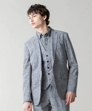 シンプルなグレースーツはセンスで差をつけよう おしゃれに着こなすポイントをご紹介