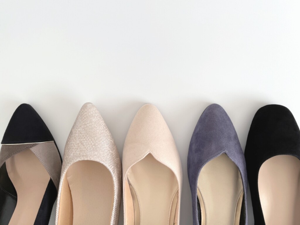 女性のオフィススタイルにあう靴とは？おすすめのデザインや種類を教えます！