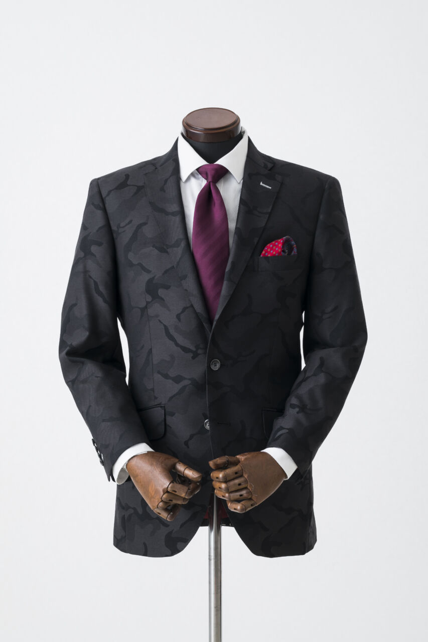 20代の男性が着ていく結婚式服装は？おしゃれに美しくスーツを着こなしていこう！