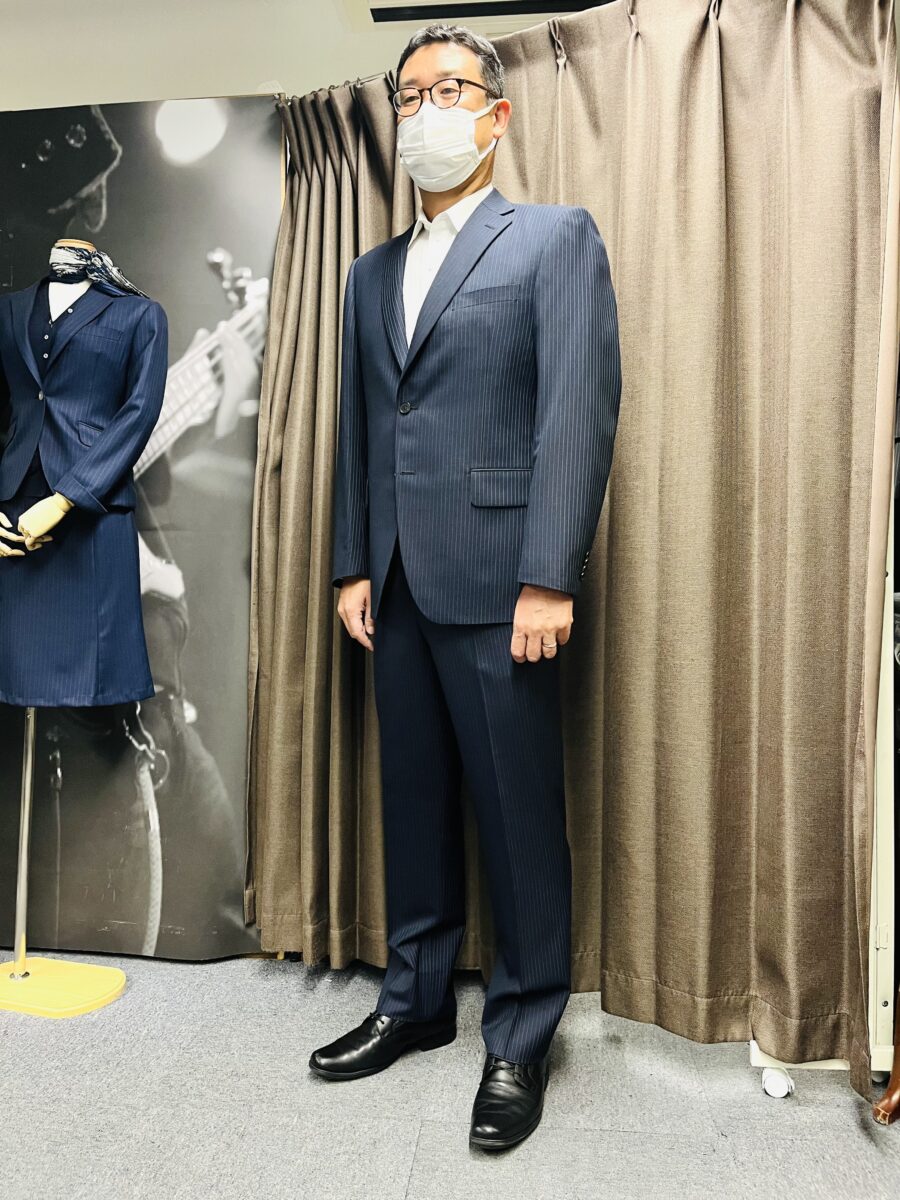 上品かつお洒落、大人の魅力溢れるネイビースーツ No.61-大阪梅田店 