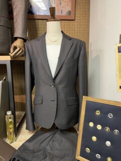 【オーダースーツSADA】レディーススーツ②【神田・秋葉原店】の画像
