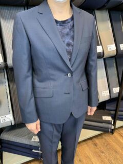 レディースワンタックパンツスーツの画像