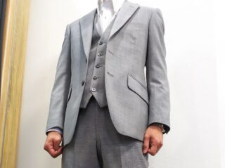 千鳥柄でお洒落なスタイリッシュ三つ揃えスーツの画像