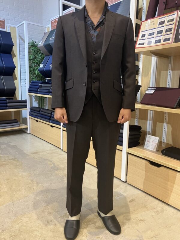 ハイグレード仕立て・茶系・Wool100％ナチュラルストレッチ＆ペイズリー柄裏地のアイキャッチ画像
